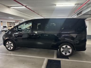 Luxury 8-seater van for private Israel tours, interior/exterior view 2